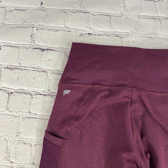 Fabletics Mila High-Waisted Pocket Capri - XS - Picture 6 of 7